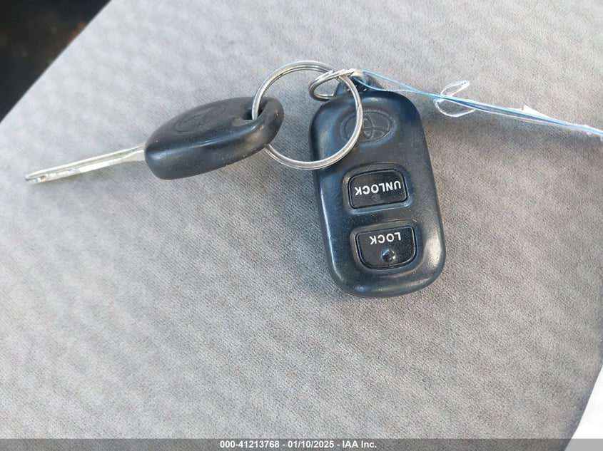 2008 TOYOTA COROLLA VIN: 2T1BR32E88C927693