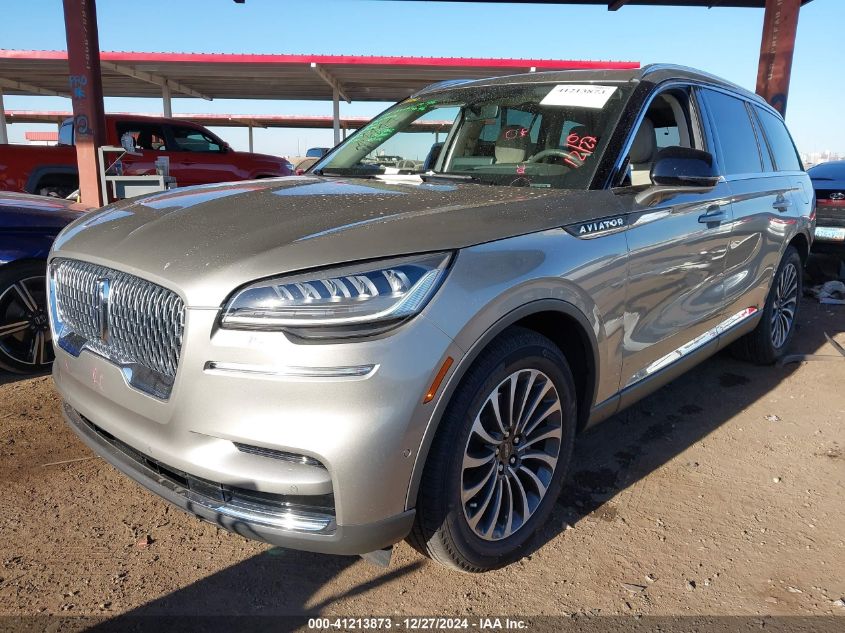 VIN 5LM5J7WC9PGL15757 2023 LINCOLN AVIATOR no.2