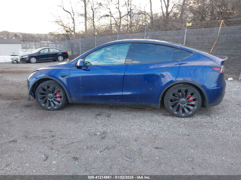 VIN 7SAYGDEF3PF643900 2023 TESLA MODEL Y no.15