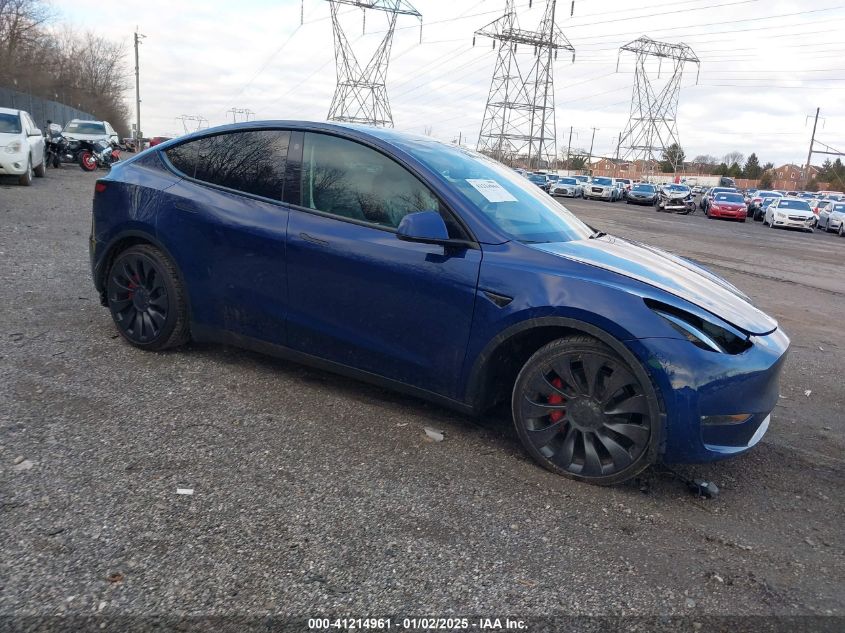 VIN 7SAYGDEF3PF643900 2023 TESLA MODEL Y no.1