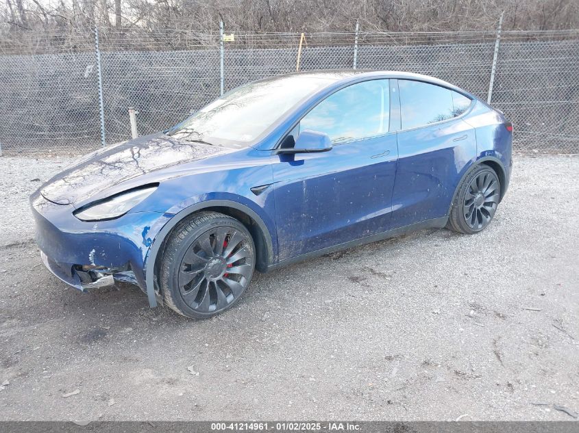 VIN 7SAYGDEF3PF643900 2023 TESLA MODEL Y no.2