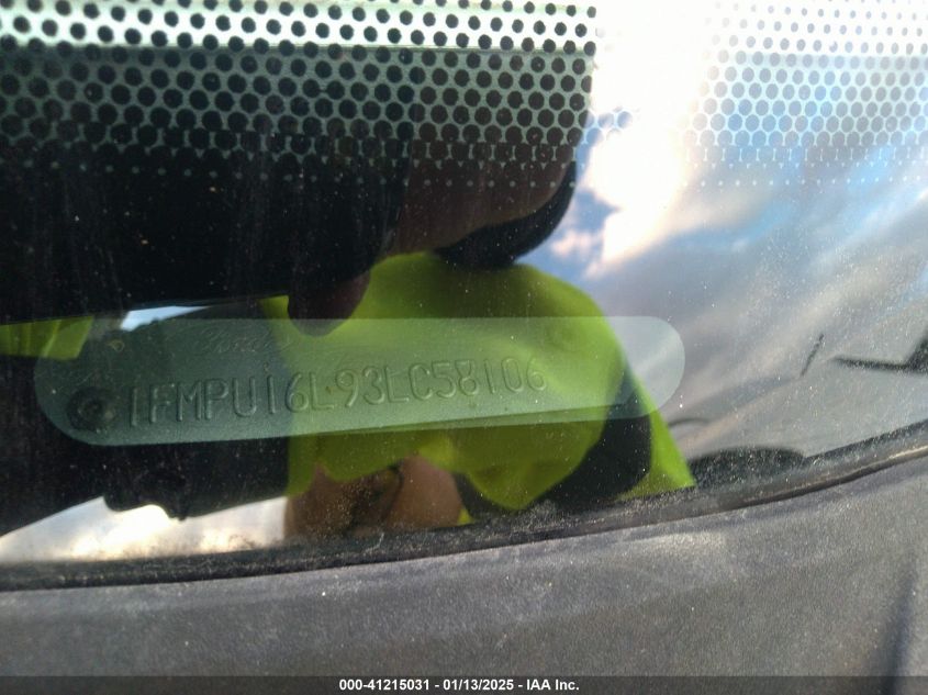 2003 Ford Expedition VIN: 0KNDPV3AC8J733636 Lot: 41215031