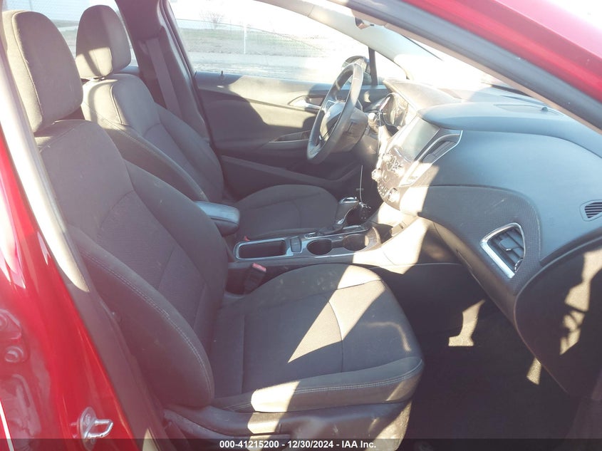 2017 CHEVROLET CRUZE VIN: 1G1BE5SM0H7141850
