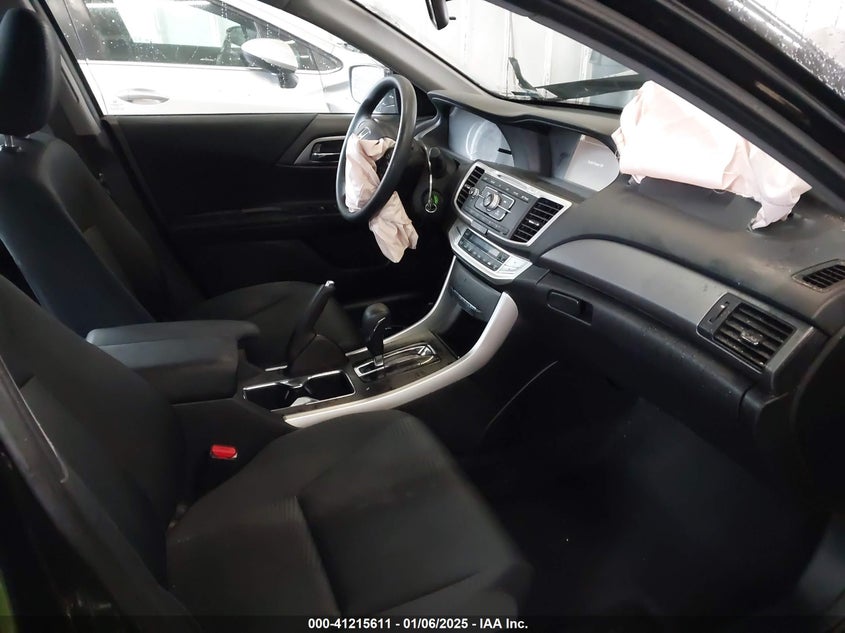 2015 HONDA ACCORD VIN: 1HGCR2F37FA062337