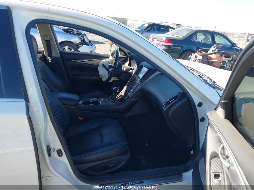 2017 INFINITI Q50 VIN: JN1CV7AP3HM640570