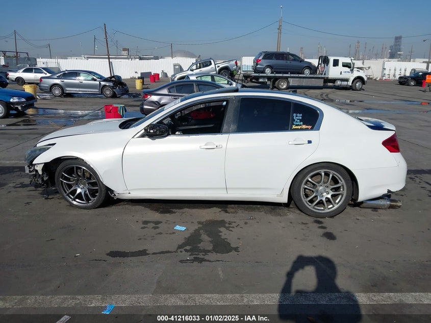 2013 INFINITI G37 JOURNEY - JN1CV6AP2DM305305