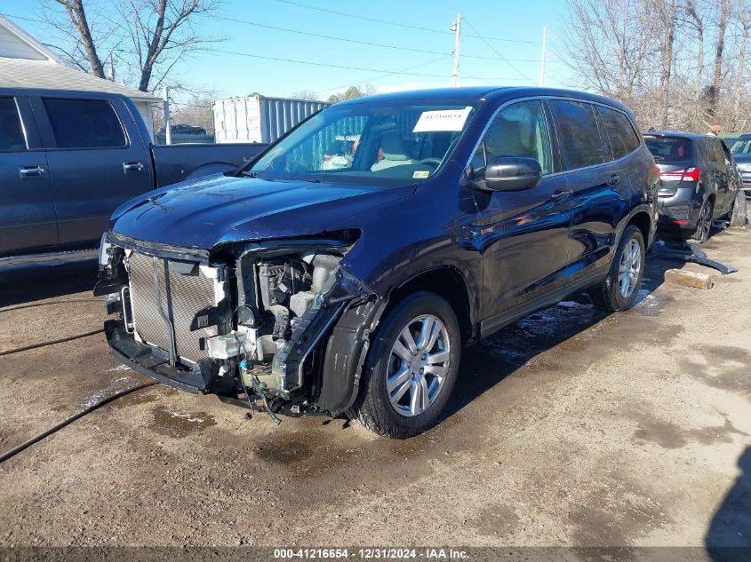 VIN 5FNYF5H18HB044661 2017 Honda Pilot, LX no.2