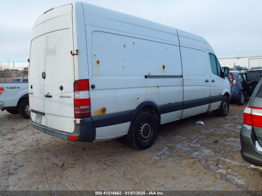 VIN WD3PE8CC3D5725941 2013 MERCEDES-BENZ SPRINTER no.4