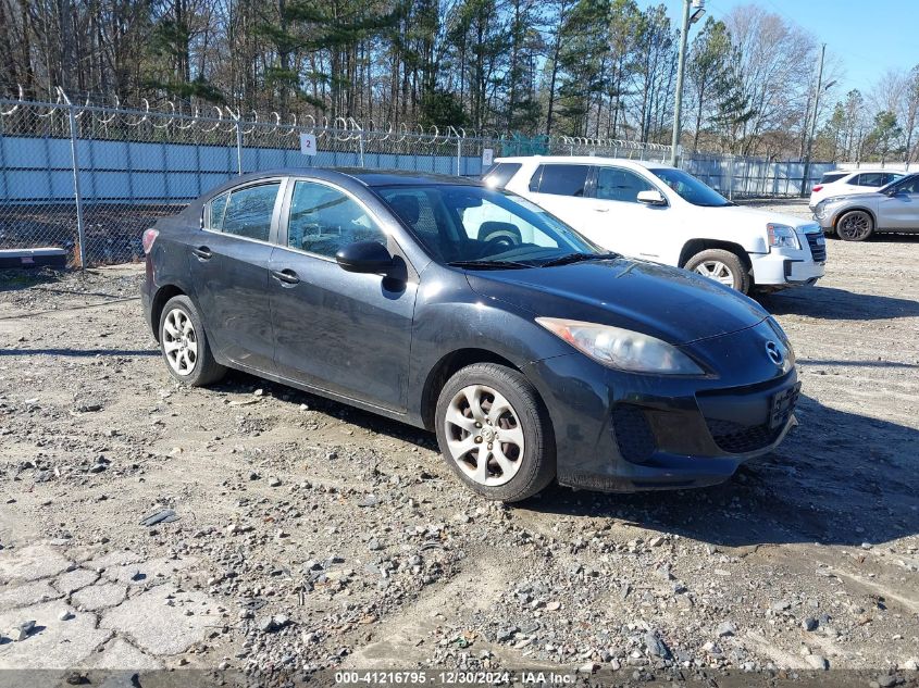 2013 MAZDA MAZDA3