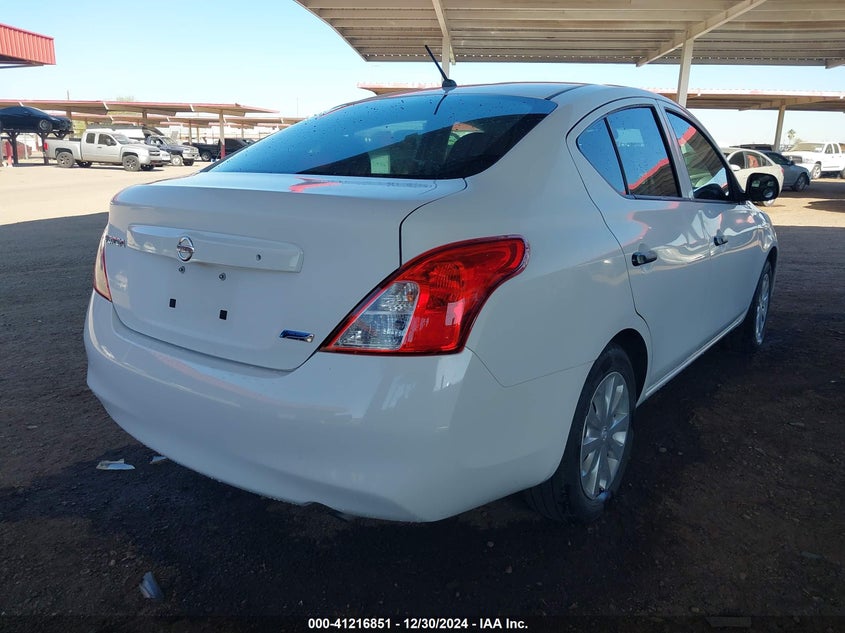 2014 NISSAN VERSA 1.6 S - 3N1CN7AP2EL839809