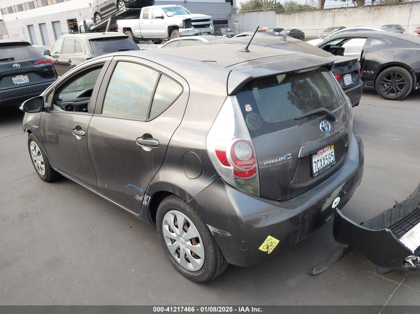 2013 TOYOTA PRIUS C VIN: JTDKDTB32D1557577