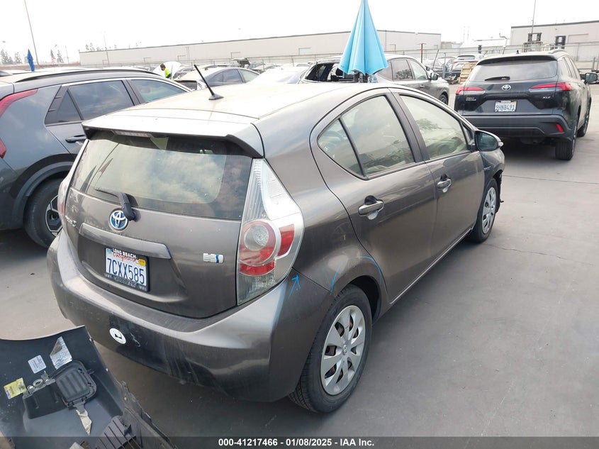 2013 TOYOTA PRIUS C VIN: JTDKDTB32D1557577
