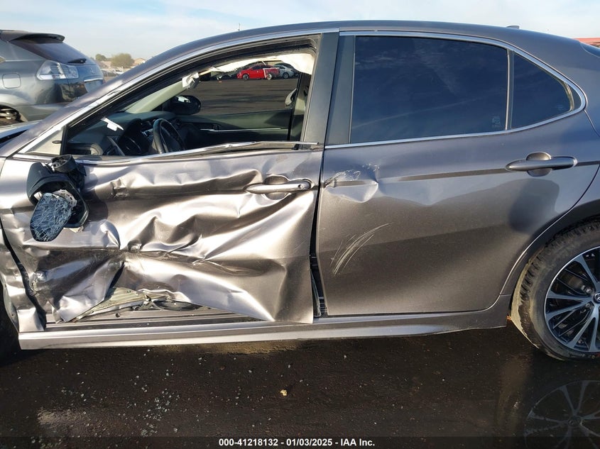 2019 TOYOTA CAMRY VIN: 4T1B11HK8KU722650