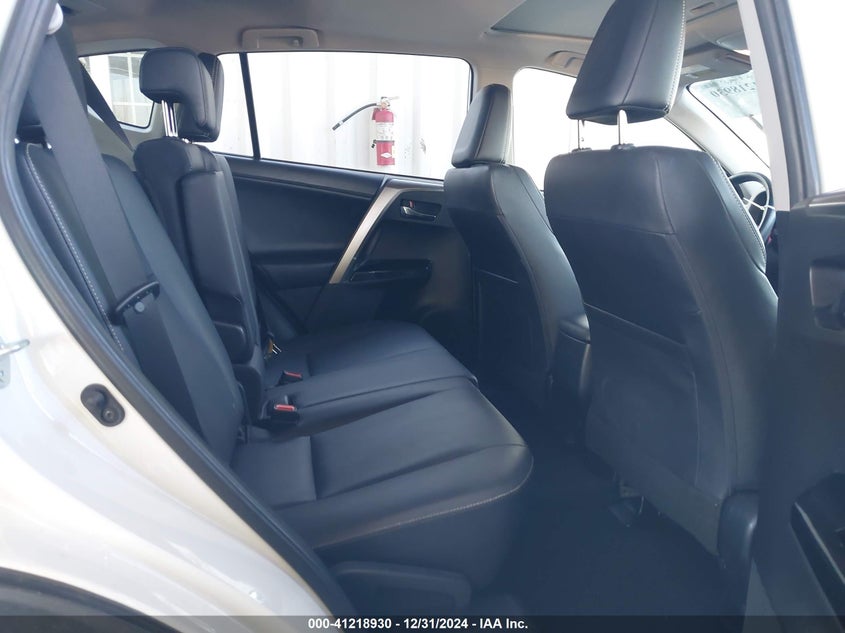 2018 TOYOTA RAV4 LIMITED - JTMDFREV4JD253454