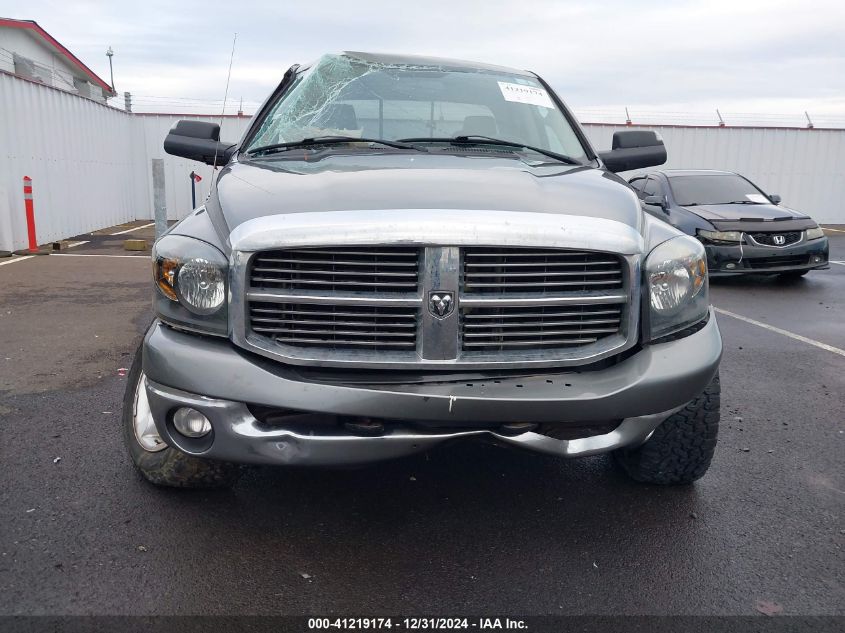 2007 Dodge Ram 1500 Slt/Trx4 Off Road/Sport VIN: 1D7HU182X7J556068 Lot: 41219174