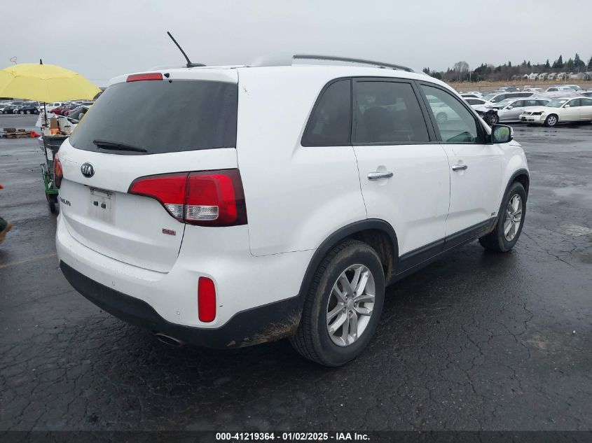 VIN 5XYKTCA69EG438800 2014 KIA Sorento, LX no.4