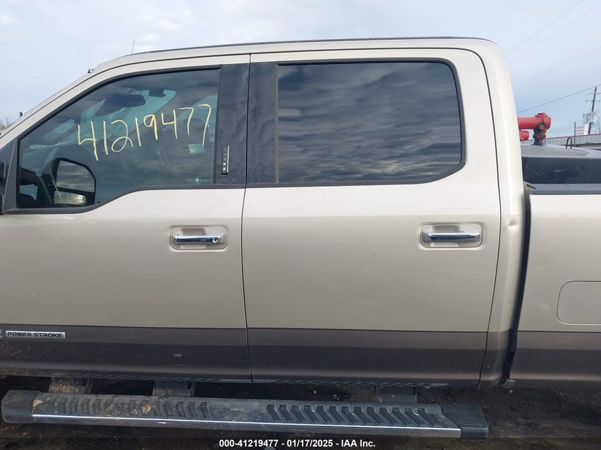 2017 FORD F-250 LARIAT - 1FT7W2BT0HED92024