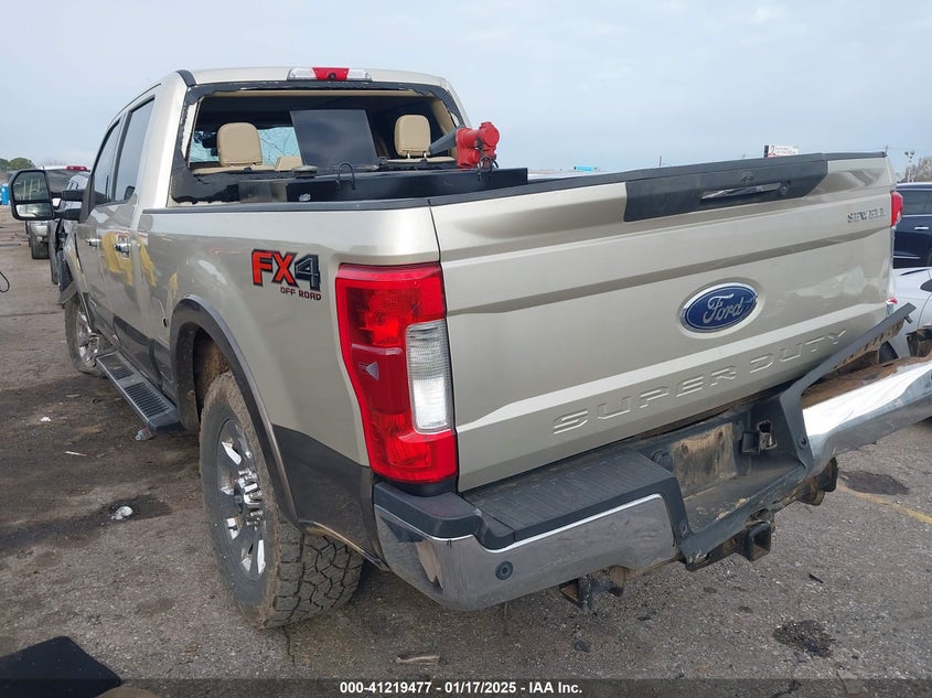 2017 FORD F-250 LARIAT - 1FT7W2BT0HED92024