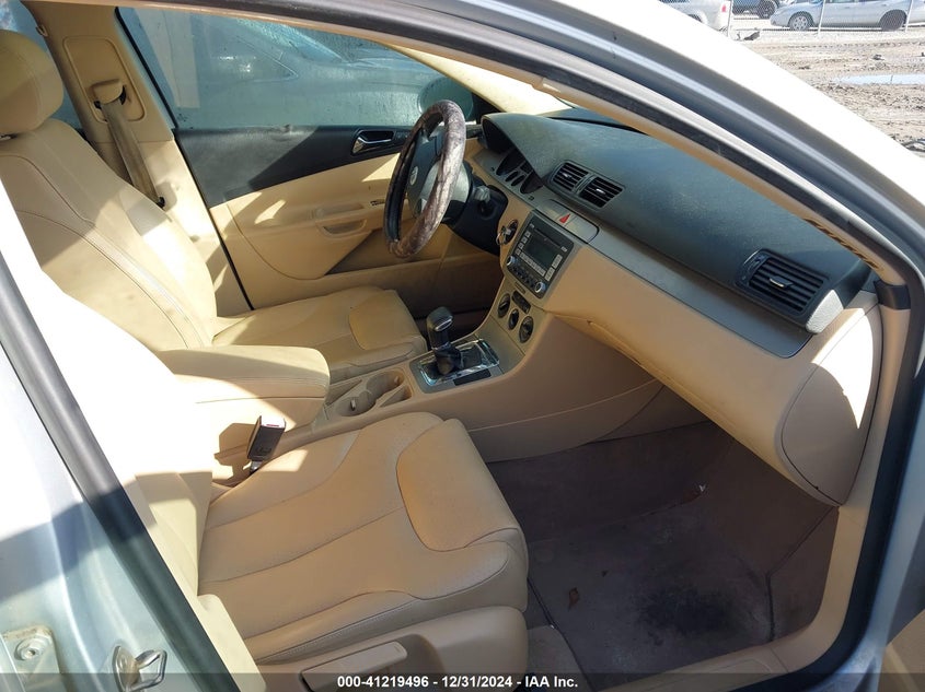2008 VOLKSWAGEN PASSAT VIN: WVWAK73C08P106013