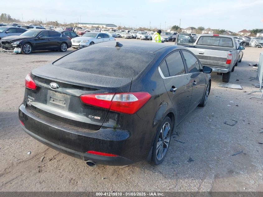 VIN KNAFX4A85G5524871 2016 KIA Forte, EX no.4