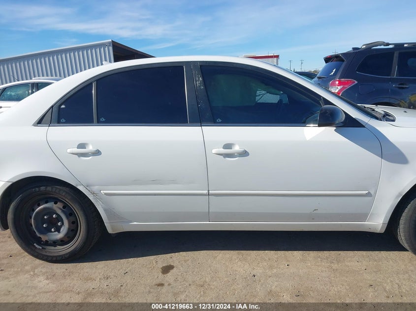 2009 HYUNDAI SONATA VIN: 5NPET46CX9H456979