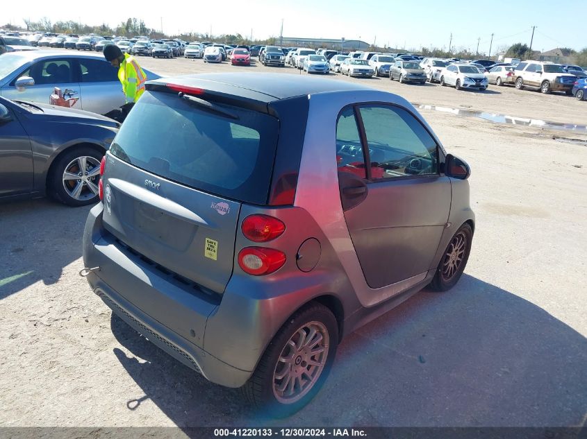 VIN WMEEJ3BA1DK643186 2013 Smart Fortwo, Passion/Pure no.4