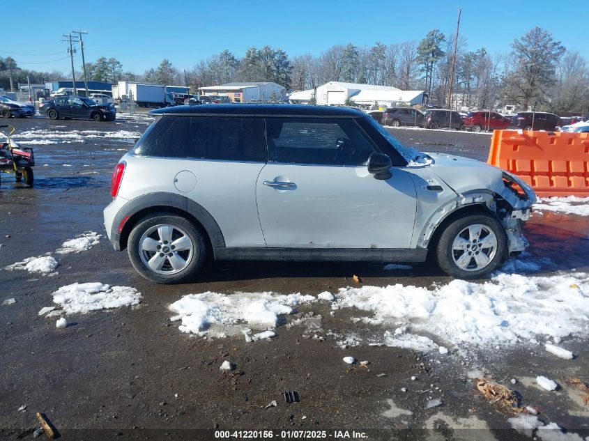 2016 Mini Hardtop Cooper VIN: WMWXP5C50G2D14860 Lot: 41220156