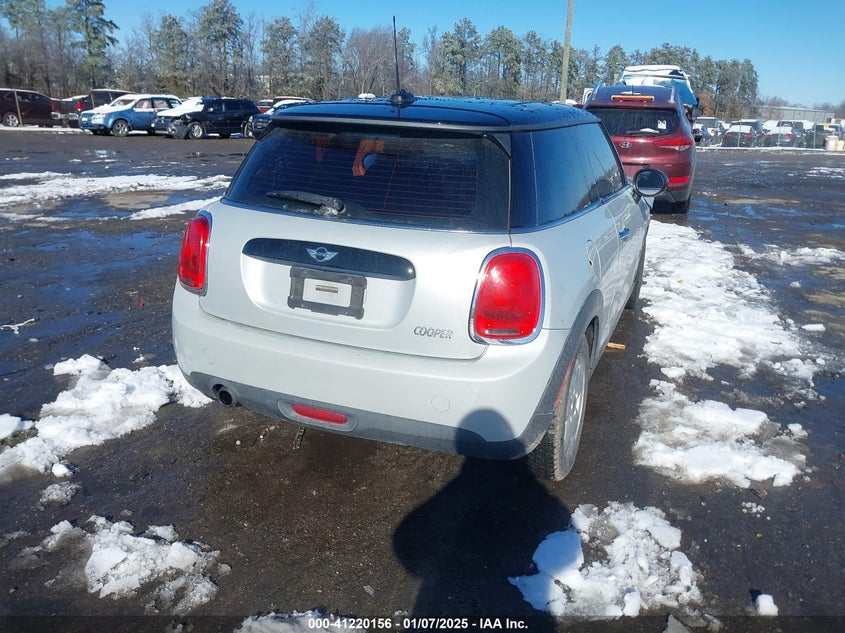 2016 MINI HARDTOP VIN: WMWXP5C50G2D14860