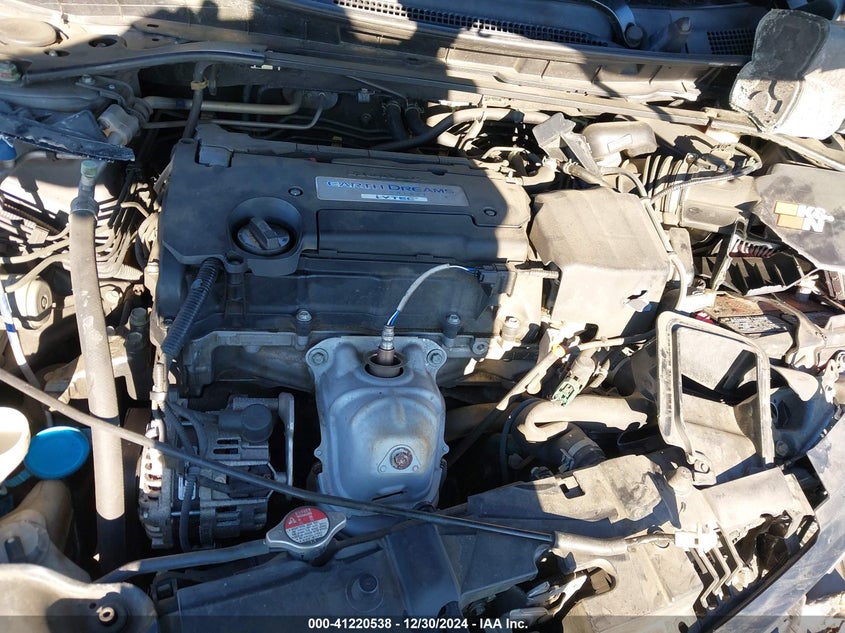 2015 HONDA ACCORD VIN: 1HGCR2F82FA216187