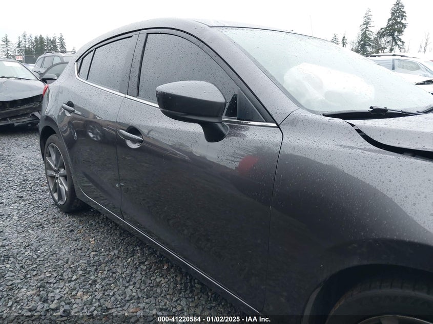 2018 MAZDA MAZDA3 TOURING - 3MZBN1L34JM243036
