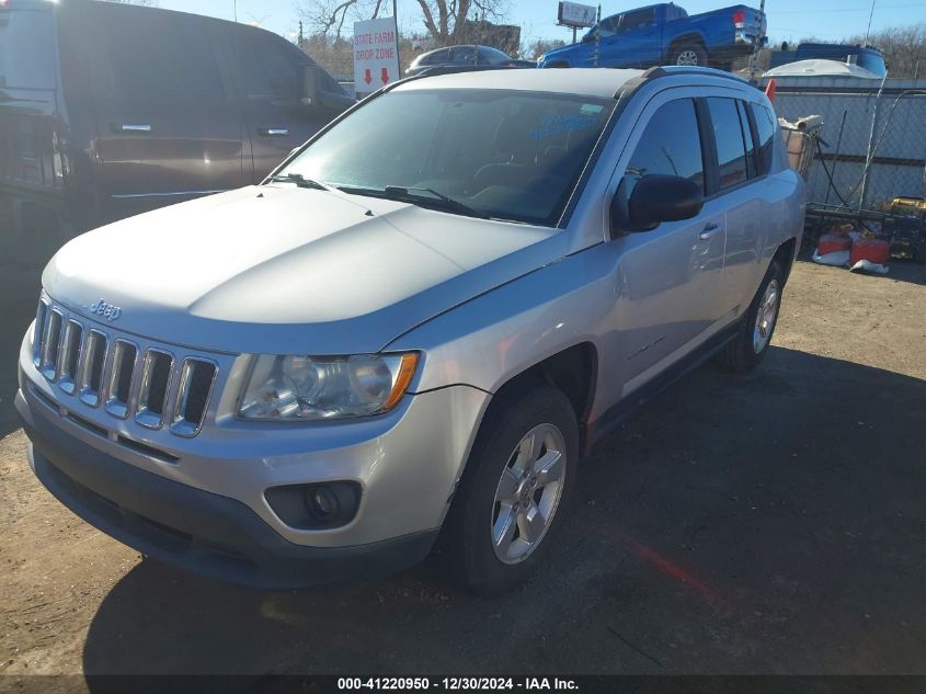 VIN 1C4NJCBAXDD272516 2013 Jeep Compass, Sport no.2