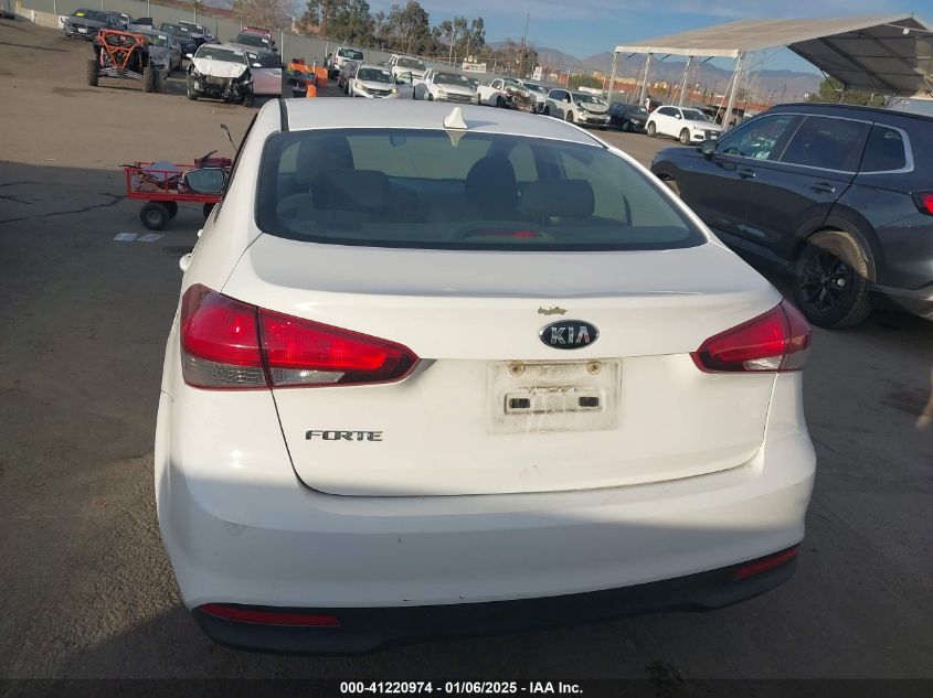 VIN 3KPFK4A72HE116097 2017 KIA Forte, LX no.17