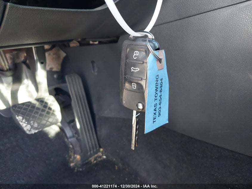 2012 VOLKSWAGEN PASSAT VIN: 1VWBP7A39CC079951