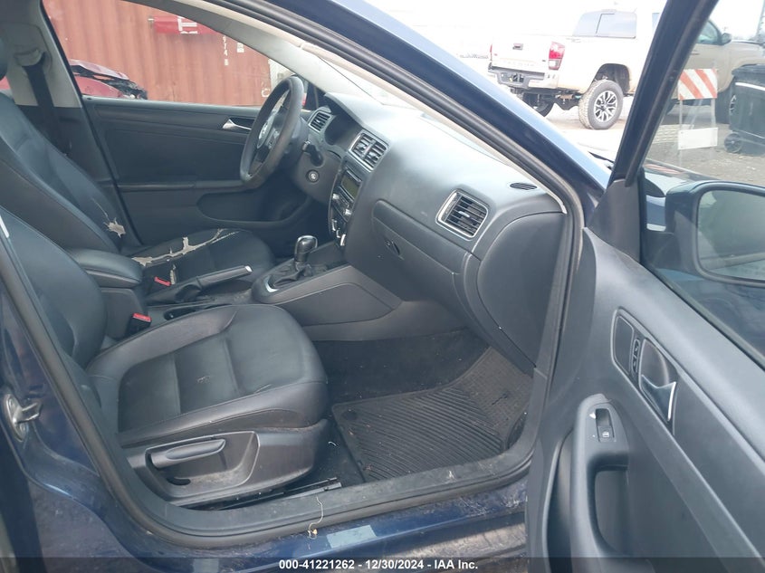 2011 VOLKSWAGEN JETTA VIN: 3VWDX7AJ6BM395036
