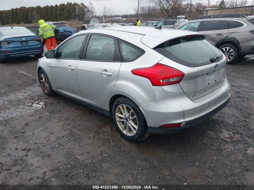 VIN 1FADP3K2XFL249688 2015 FORD FOCUS no.3