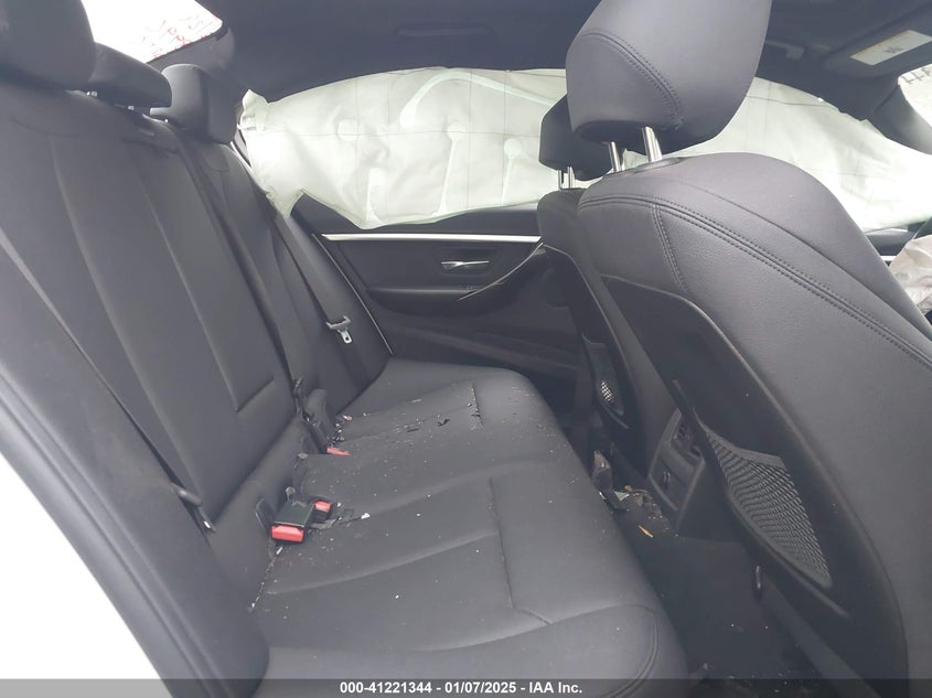 2018 BMW 330 VIN: WBA8B9G54JNU58256