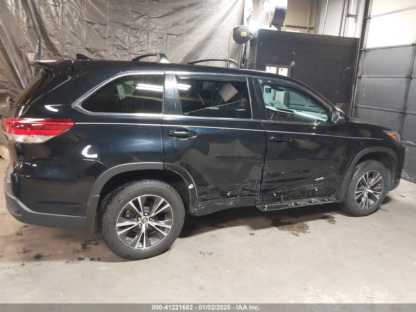 2018 TOYOTA HIGHLANDER LE PLUS - 5TDBZRFH4JS820340