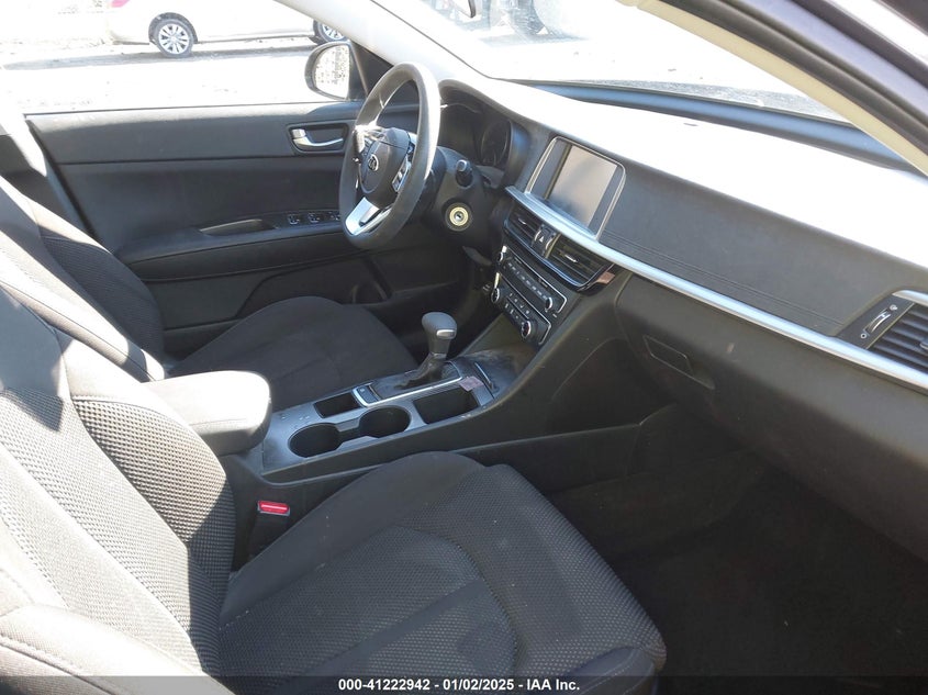 2019 KIA OPTIMA VIN: 5XXGT4L30KG308497
