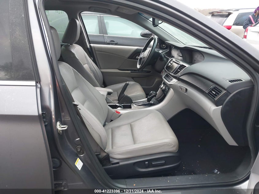 2014 HONDA ACCORD VIN: 1HGCR3F87EA000548