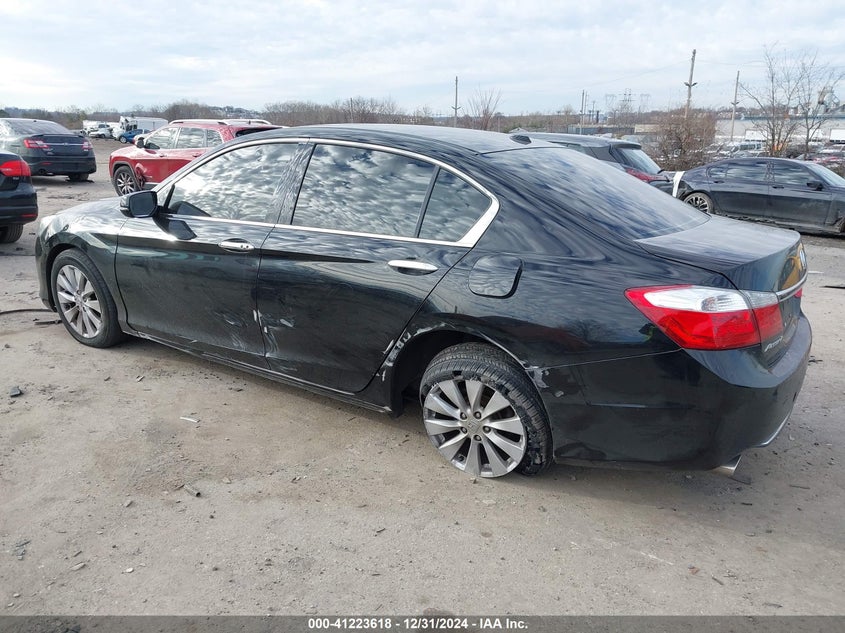 2015 HONDA ACCORD VIN: 1HGCR3F83FA006767
