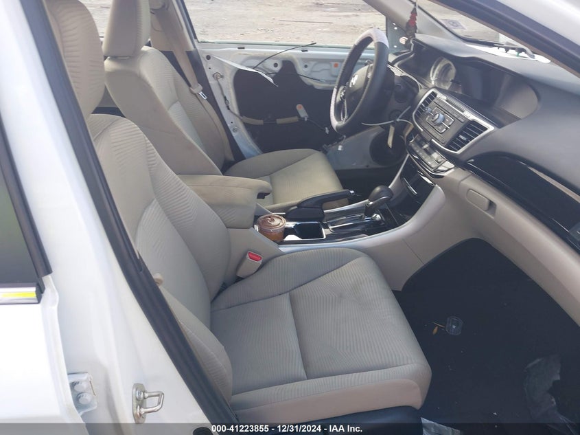 2016 HONDA ACCORD VIN: 1HGCR2F38GA169401