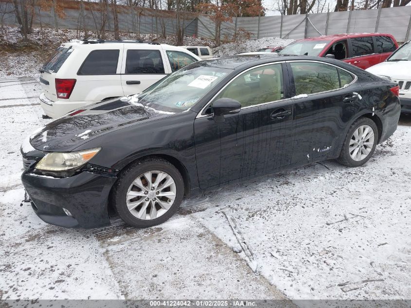 VIN JTHBW1GG6D2022416 2013 Lexus ES, 300H no.2