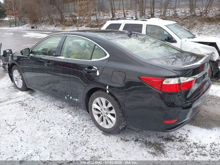 VIN JTHBW1GG6D2022416 2013 Lexus ES, 300H no.3