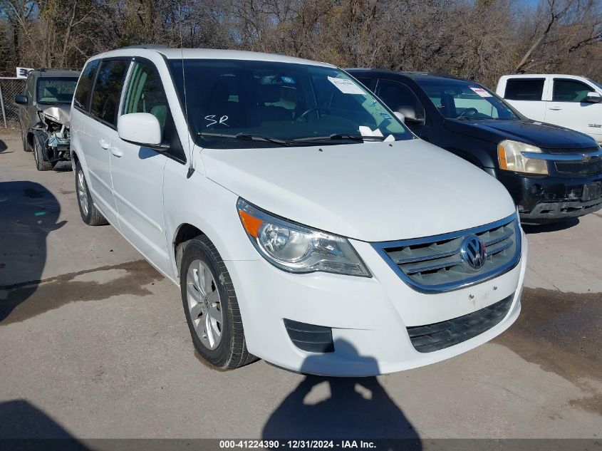 VIN 2C4RVABG8ER135247 2014 VOLKSWAGEN ROUTAN no.1