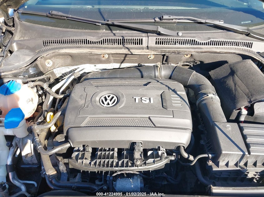 2014 VOLKSWAGEN JETTA VIN: 3VWD17AJ1EM392485
