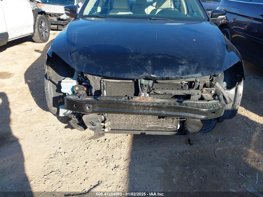 2014 VOLKSWAGEN JETTA VIN: 3VWD17AJ1EM392485
