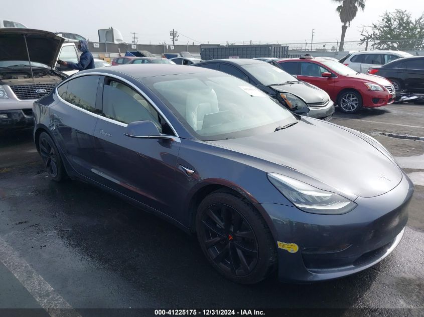 VIN 5YJ3E1EB5JF170212 2018 TESLA MODEL 3 no.1