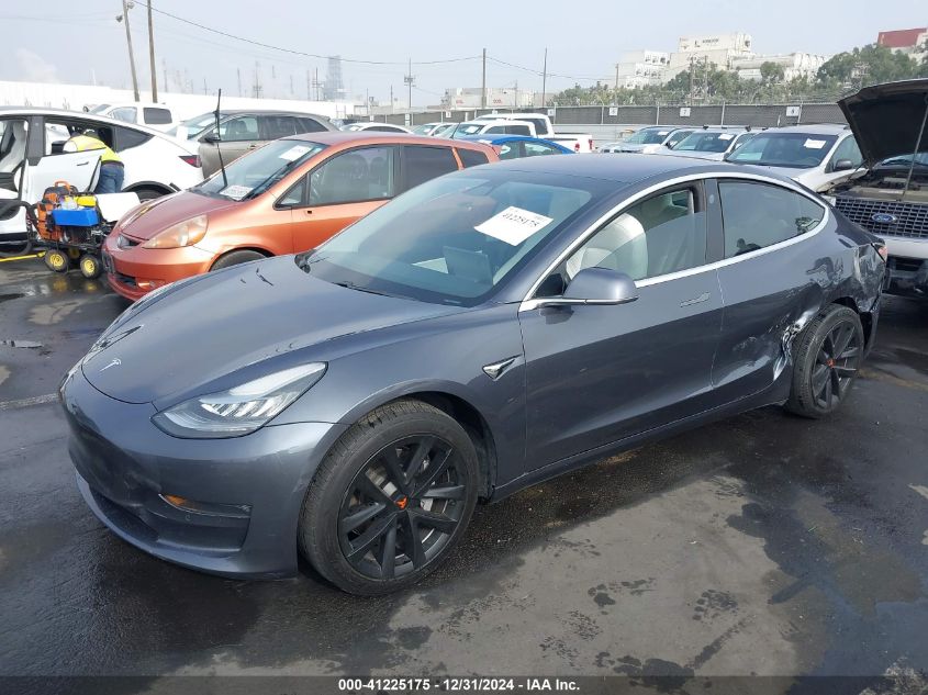 VIN 5YJ3E1EB5JF170212 2018 TESLA MODEL 3 no.2