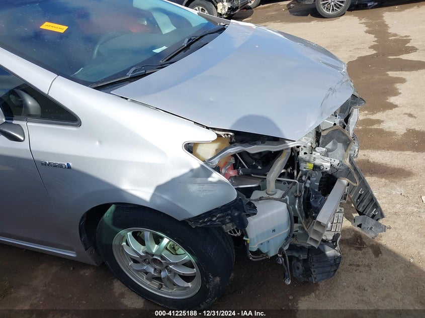 2015 TOYOTA PRIUS V VIN: JTDZN3EU2FJ037348