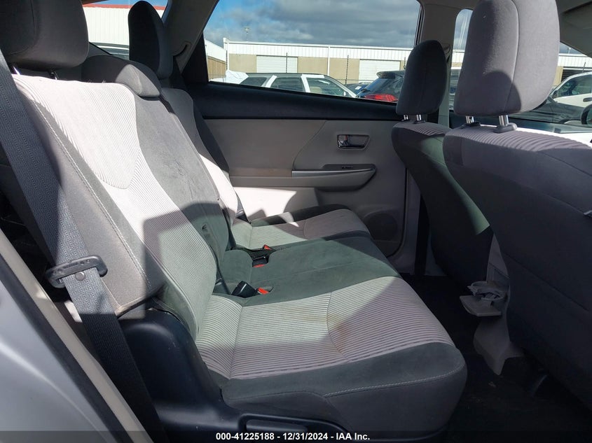 2015 TOYOTA PRIUS V VIN: JTDZN3EU2FJ037348